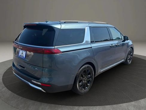 Used 2022 Kia Carnival SX FWD image 5