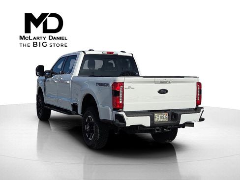 Used 2025 Ford F350 Lariat w/ Tremor Off-Road Package image 4
