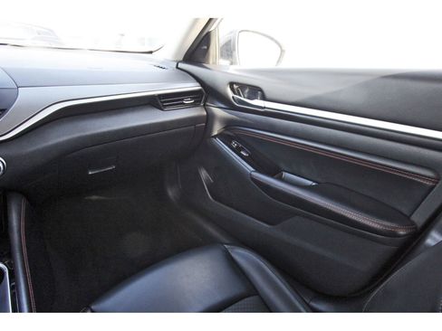 Used 2023 Nissan Altima 2.5 SR image 13