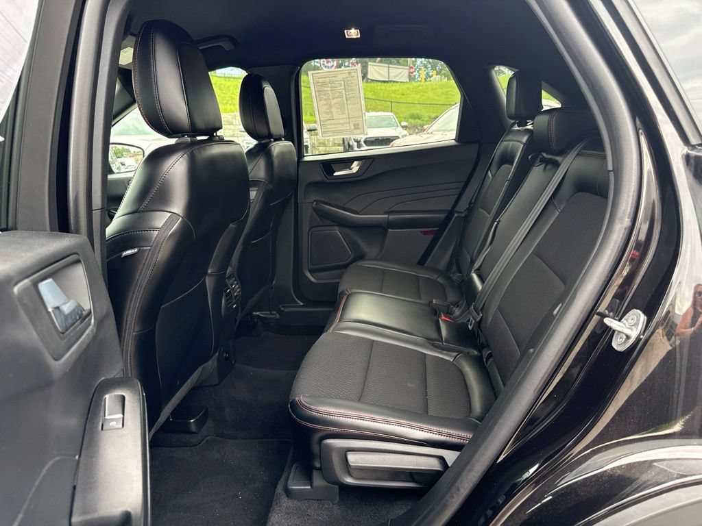 Used 2025 Ford Escape ST-Line AWD/4WD image 18