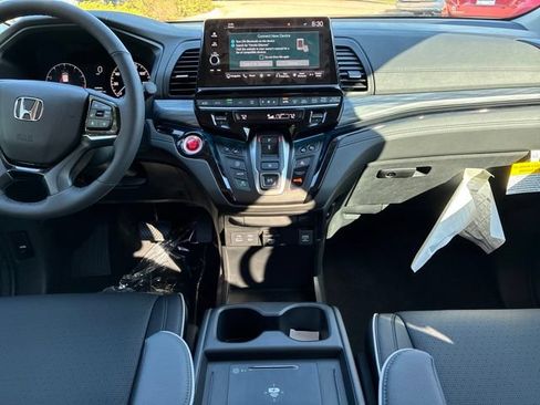 New 2026 Honda Odyssey Elite image 11