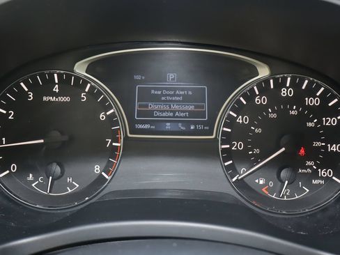 Used 2020 Nissan Pathfinder SV FWD image 9