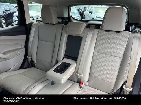 Used 2017 Ford Escape SE w/ SE Cold Weather Package AWD/4WD image 25