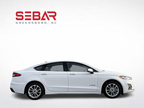 Used 2019 Ford Fusion SE FWD image 5
