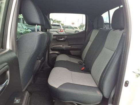 Certified 2021 Toyota Tacoma TRD Sport AWD/4WD image 17