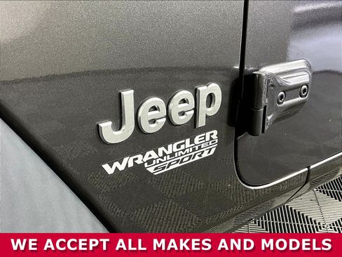 Used 2018 Jeep Wrangler Unlimited Sport S AWD/4WD image 22