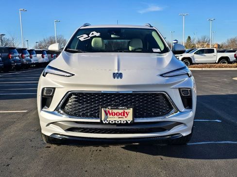 Certified 2024 Buick Encore GX Avenir w/ Avenir Convenience Package image 4