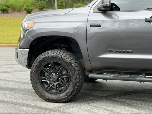 Used 2020 Toyota Tundra SR5 w/ SR5 Leather Package RWD image 7