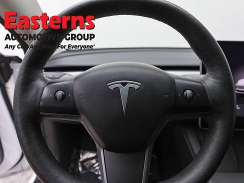 Used 2023 Tesla Model 3 Standard Range RWD image 10