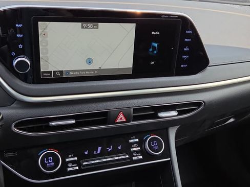 Used 2023 Hyundai Sonata SEL w/ Convenience Package FWD image 10