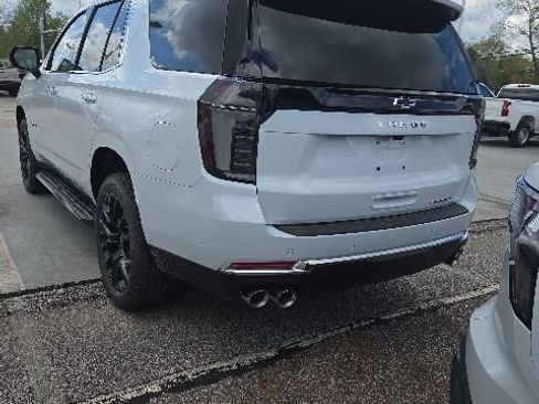 New 2026 Chevrolet Tahoe Premier w/ Sun And Tow Package AWD/4WD image 4