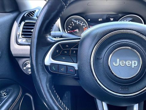 Used 2019 Jeep Compass Limited AWD/4WD image 11