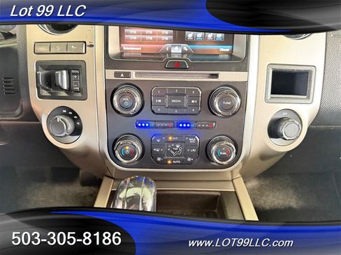 Used 2015 Ford Expedition EL XLT w/ Equipment Group 202A AWD/4WD image 17
