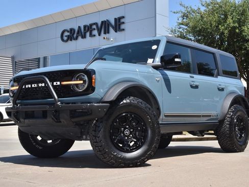 Used 2021 Ford Bronco First Edition AWD/4WD image 1
