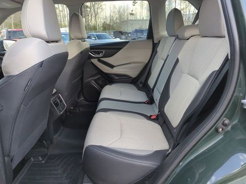 Used 2024 Subaru Forester Premium image 30