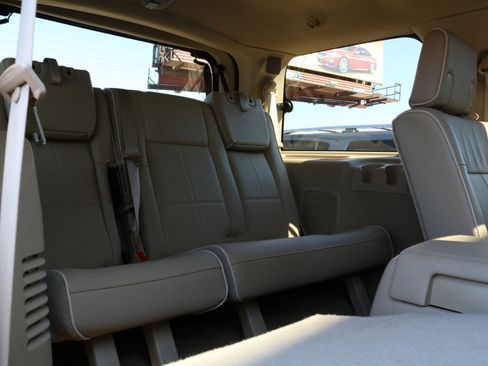 Used 2008 Lincoln Navigator 4WD image 47