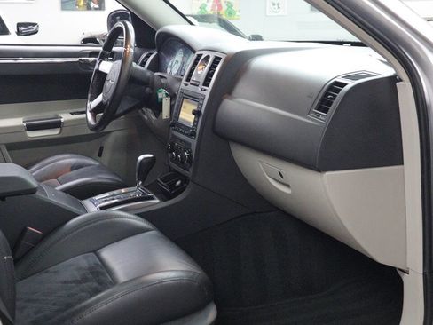 Used 2006 Chrysler 300 SRT8 w/ SRT Option Group II image 15