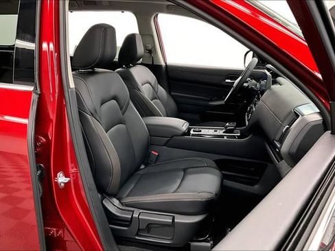 New 2026 Nissan Pathfinder SL w/ SL Premium Package AWD/4WD image 42