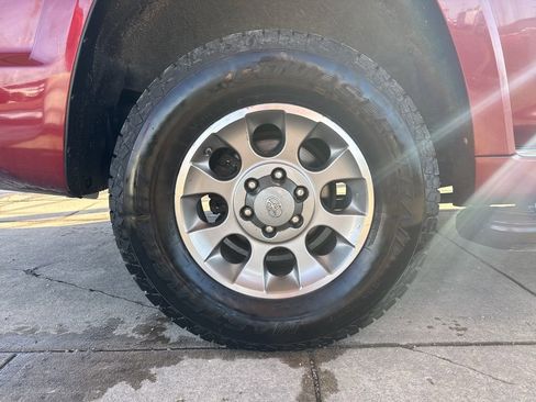 Used 2011 Toyota 4Runner SR5 image 25