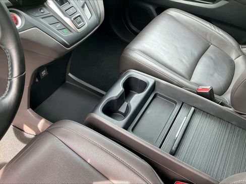 Used 2018 Honda Odyssey EX-L image 17