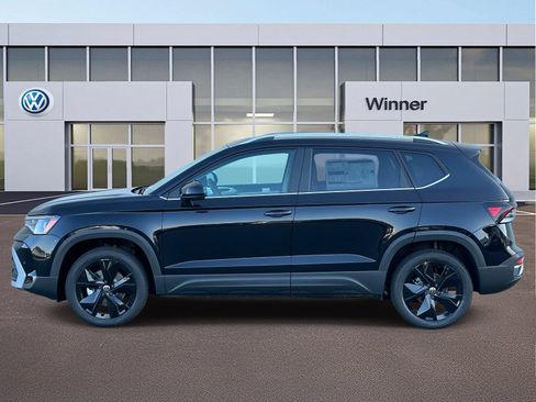 New 2026 Volkswagen Taos SE FWD image 2