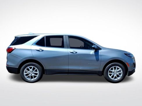Used 2024 Chevrolet Equinox LT FWD image 7