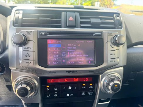 Used 2012 Toyota 4Runner Limited AWD/4WD image 31