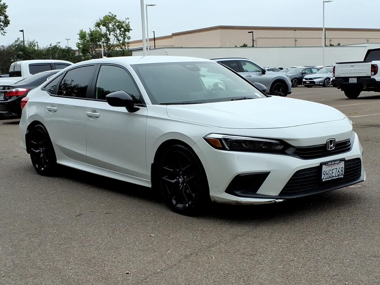 Used 2023 Honda Civic Sport image 3