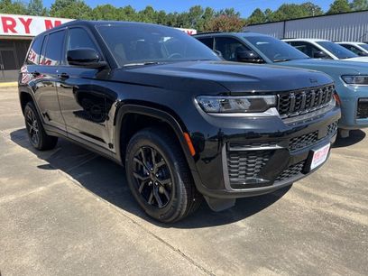 New 2026 Jeep Grand Cherokee Altitude