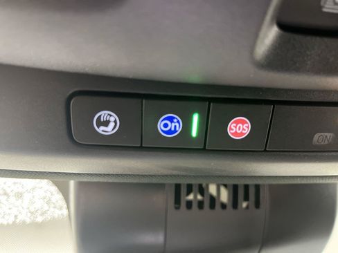 Certified 2025 GMC Yukon Denali w/ Sun & Power Step Package AWD/4WD image 35