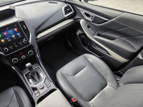 Used 2024 Subaru Forester Limited image 15