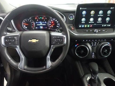Used 2024 Chevrolet Blazer LT w/ Convenience Package FWD image 11