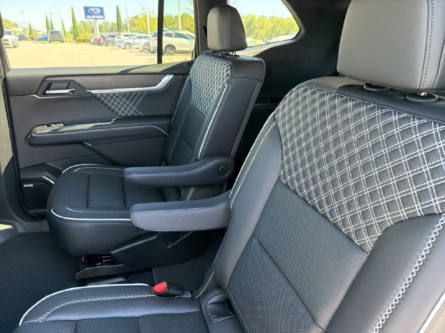 New 2026 GMC Acadia Denali w/ Super Cruise Package AWD/4WD image 18