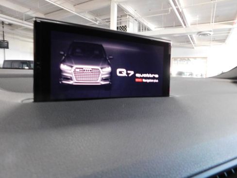 Used 2019 Audi Q7 3.0T Premium w/ Convenience Package image 4