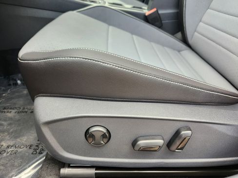 New 2026 Volkswagen Jetta SE FWD image 14