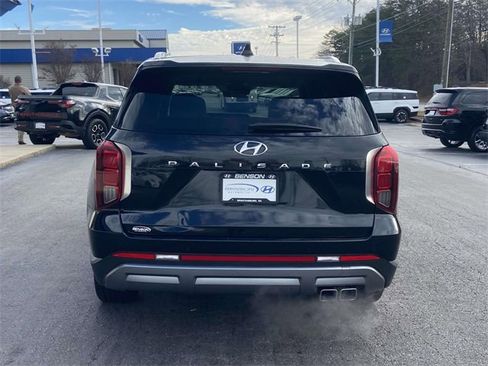 Used 2024 Hyundai Palisade Limited image 4