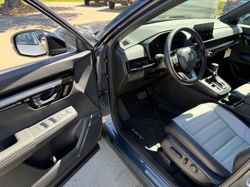 Used 2026 Honda CR-V Sport Touring image 13