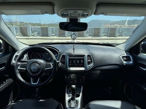 Used 2019 Jeep Compass High Altitude AWD/4WD image 12