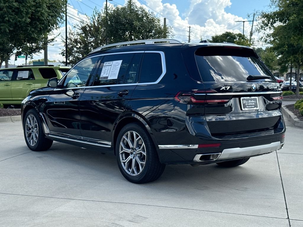Used 2024 BMW X7 xDrive40i w/ Premium Package AWD/4WD image 6
