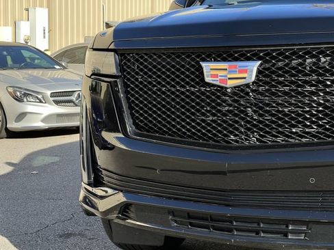 Used 2021 Cadillac Escalade ESV Sport w/ Driver Assist Tech Package image 9