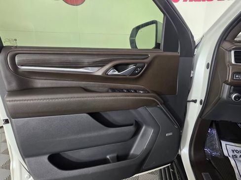 Used 2021 GMC Yukon Denali w/ Denali Ultimate Package image 11