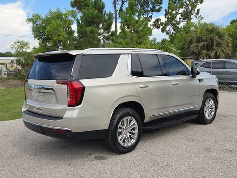 Certified 2022 GMC Yukon SLT w/ SLT Luxury Package RWD image 4