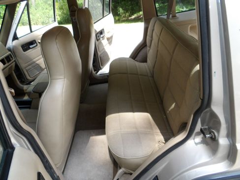 Used 1996 Jeep Cherokee 4WD 4-Door image 8