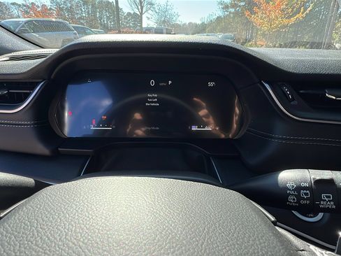 New 2025 Jeep Grand Cherokee 4WD image 27