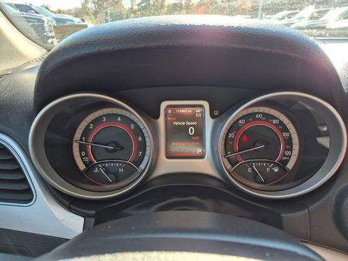 Used 2018 Dodge Journey SE w/ Popular Equipment Group image 19
