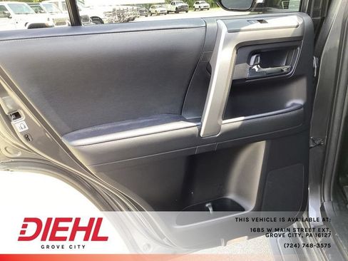 Used 2022 Toyota 4Runner SR5 Premium w/ Moonroof Package AWD/4WD image 13