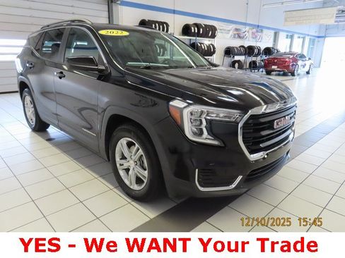 Used 2022 GMC Terrain SLE w/ Driver Convenience Package image 17