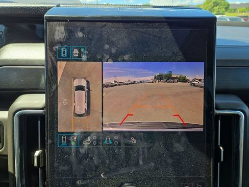 Used 2026 GMC Yukon XL Denali w/ Advanced Technology Package AWD/4WD image 26