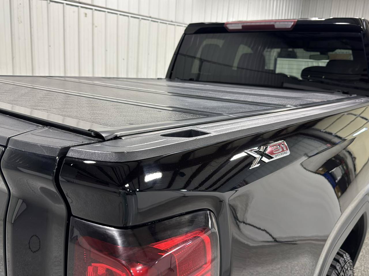 Used 2021 GMC Sierra 1500 SLE w/ X31 Off-Road Package AWD/4WD image 8