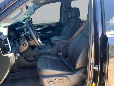 Used 2024 GMC Sierra 1500 Denali AWD/4WD image 8